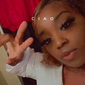 Meet your Posher, Anika